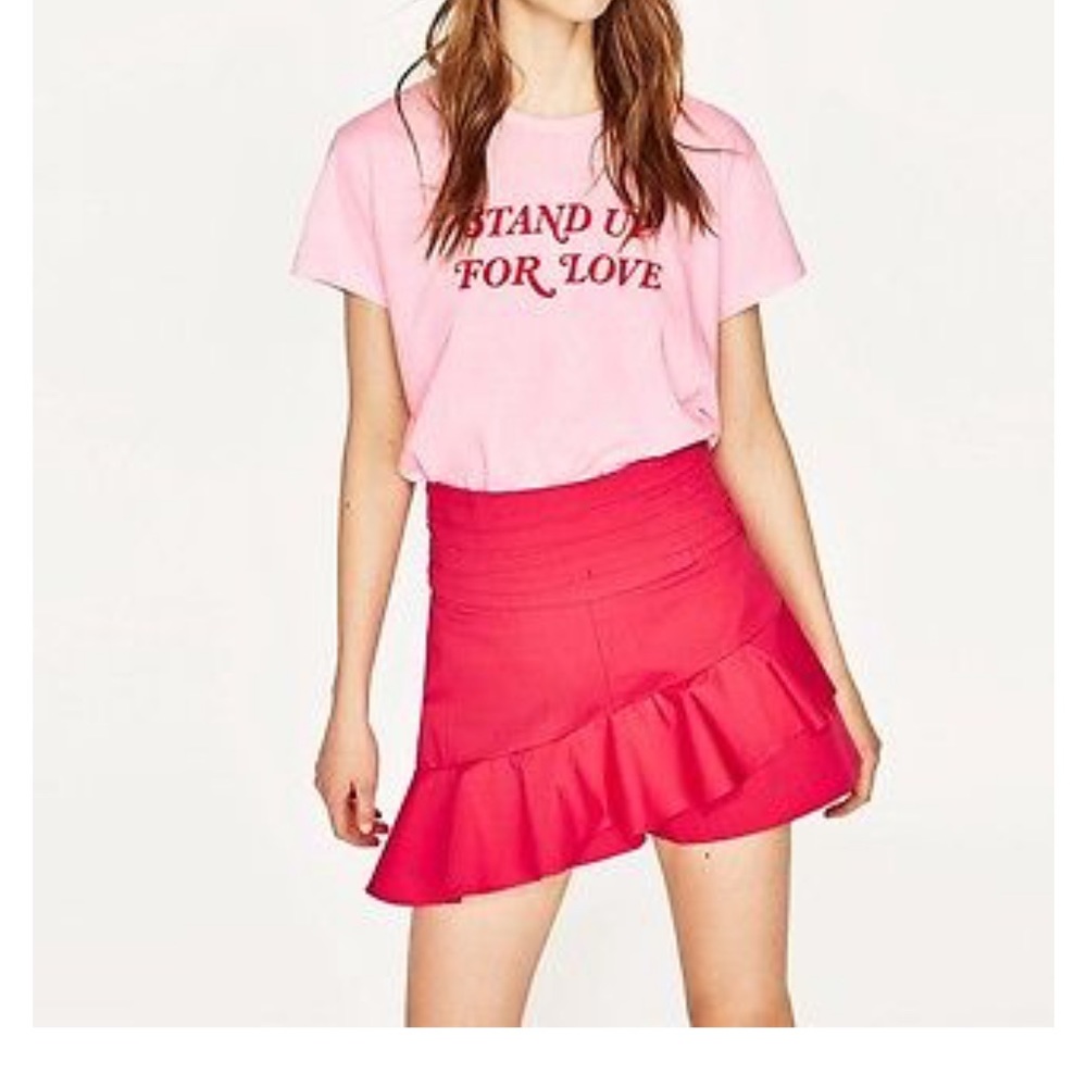 Zara Basic Pink Shorts with Front Ruffle Sz M NWT